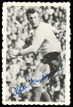 A&BC - 'Footballers Autographed Photos 1973/74 (Crinkle)' (1973) - #17 - Alan Hinton (Derby County)