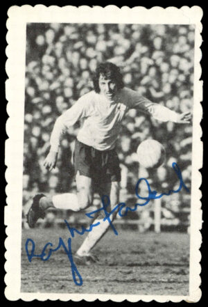 A&BC - 'Footballers Autographed Photos 1973/74 (Crinkle)' (1973) - #2 - Roy McFarland (Derby County) A&BC - 'Footballers Autographed Photos 1973/74 (Crinkle)' (1973) - #2 - Roy McFarland (Derby County)