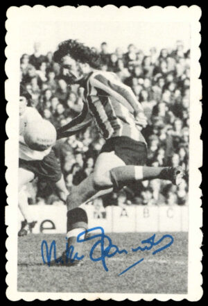 A&BC - 'Footballers Autographed Photos 1973/74 (Crinkle)' (1973) - #7 - Mike Channon (Southampton) A&BC - 'Footballers Autographed Photos 1973/74 (Crinkle)' (1973) - #7 - Mike Channon (Southampton)