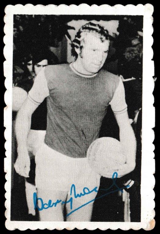 A&BC - 'Footballers Autographed Photos' (1973) - Card #32 - Bobby Moore (West Ham) A&BC - 'Footballers Autographed Photos' (1973) - Card #32 - Bobby Moore (West Ham)