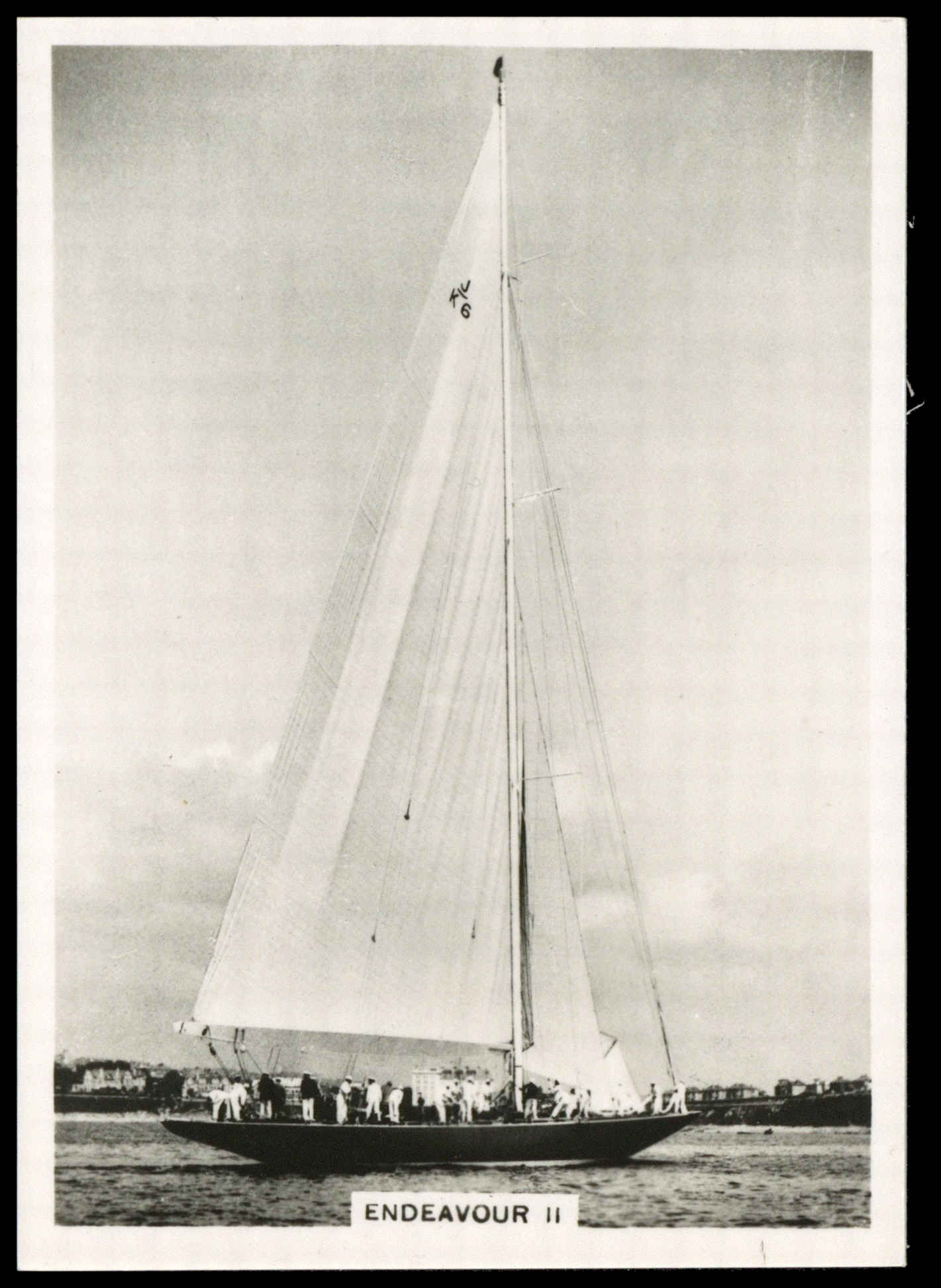 Ardath - 'Photocards Group A - Racehorses & Sports' (1937) - Endeavour II (America's Cup) Ardath - 'Photocards Group A - Racehorses & Sports' (1937) - Endeavour II (America's Cup)
