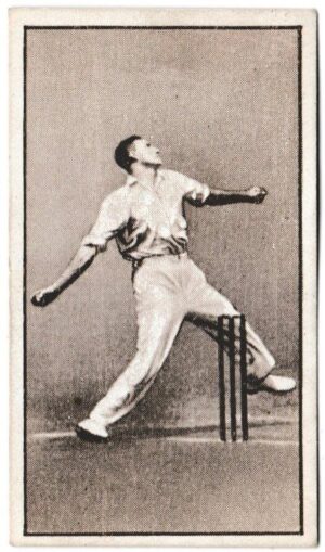 Barratt - 'Australian Cricketers Action Series' (1926) - S. Everett (New South Wales)