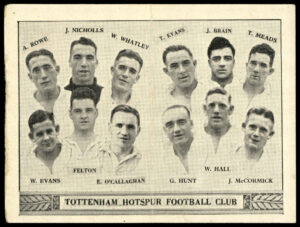 Barratt - 'English Teams Div 1 (1933)' (1933) - Tottenham Hotspur (Rowe)