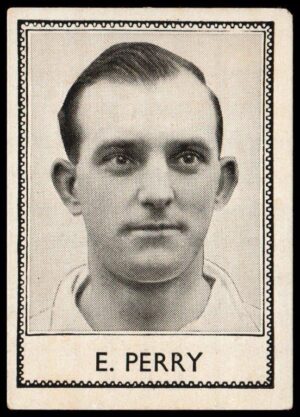 Barratt - 'Famous Footballers 1937-38' (1937) - E. Perry (Fulham)