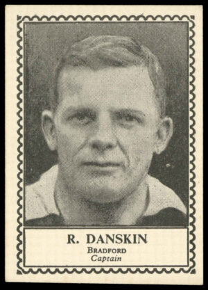 Barratt - 'Famous Footballers 1947-48' (1947) - R. Danskin (Bradford) Barratt - 'Famous Footballers 1947-48' (1947) - R. Danskin (Bradford)