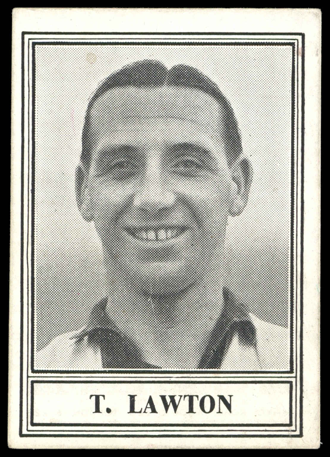 Barratt - 'Famous Footballers New Series (1952)' - Tommy Lawton (Brentford) Barratt - 'Famous Footballers New Series (1952)' - Tommy Lawton (Brentford)