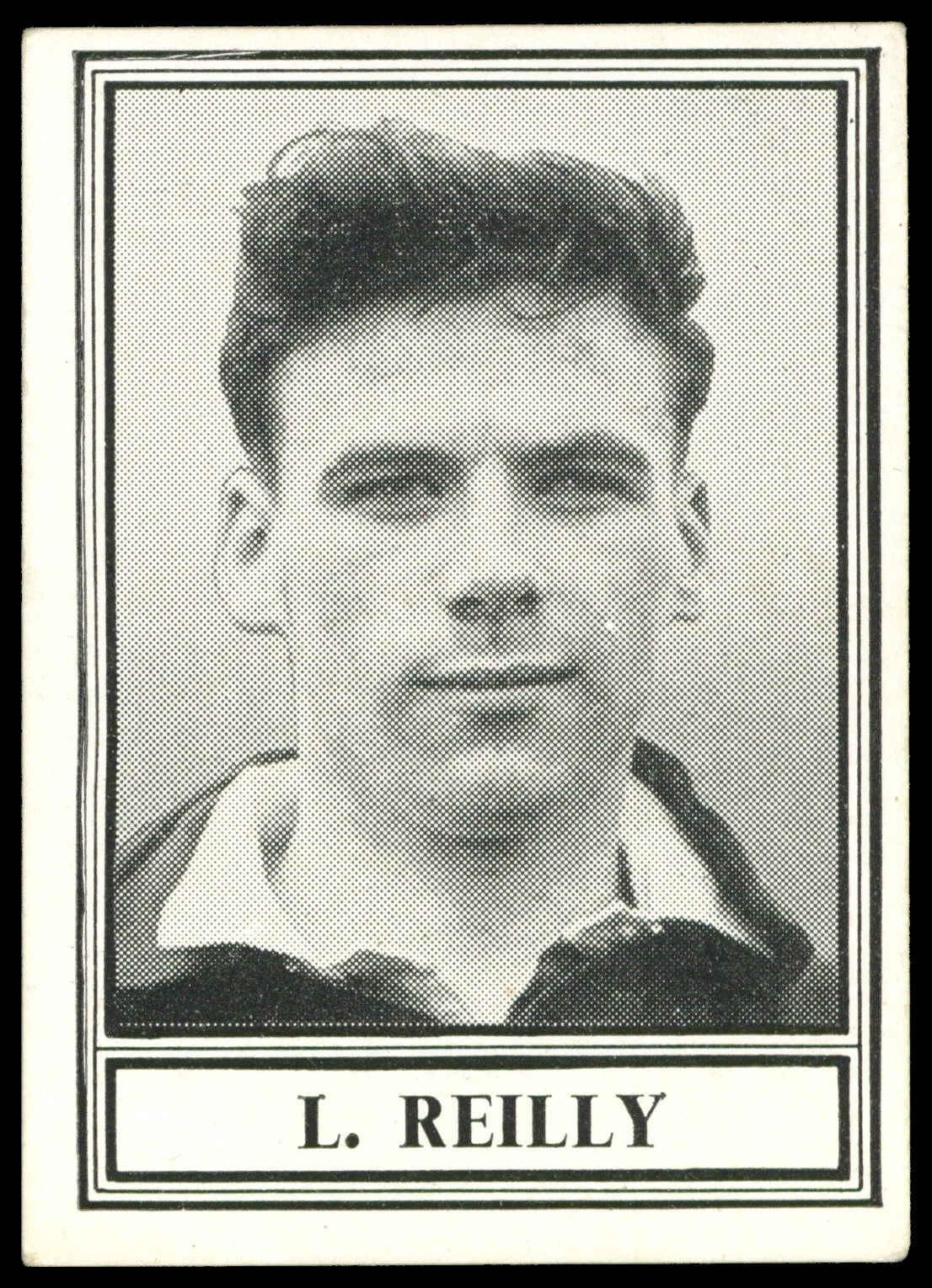 Barratt - 'Famous Footballers New Series (1952)' - L. Reilly (Hibernian) Barratt - 'Famous Footballers New Series (1952)' - L. Reilly (Hibernian)