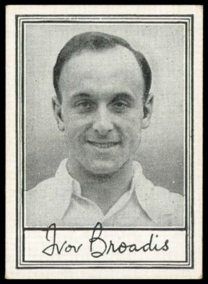 Barratt & Co - 'Famous Footballers A.3' (1955) #32 I. Broadis (Carlisle United) Barratt & Co - 'Famous Footballers A.3' (1955) #32 I. Broadis (Carlisle United)