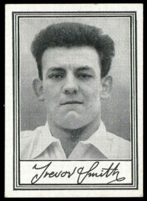 Barratt & Co - 'Famous Footballers A.3' (1955) #6 T. Smith (Birmingham City) Barratt & Co - 'Famous Footballers A.3' (1955) #6 T. Smith (Birmingham City)