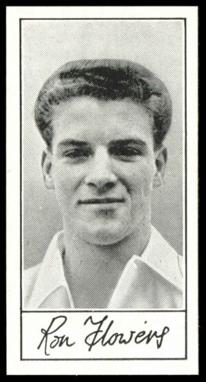 Barratt - R. Flowers (Wolverhampton Wanderers) -  'Famous Footballers A.4'  - (1956)