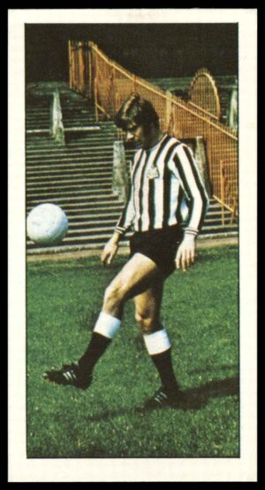 Barratt & Co - 'Football Stars (1973)' #37 - Malcolm Macdonald (Newcastle United)