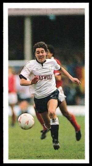 Bassett & Co - 'Football 1989-90 (Red Back)' - Card #10 - Dean Saunders (Derby)