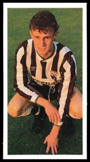Bassett & Co - 'Football 1989-90 (Red Back)' - Card #30 - Michael O'Neill (Newcastle)