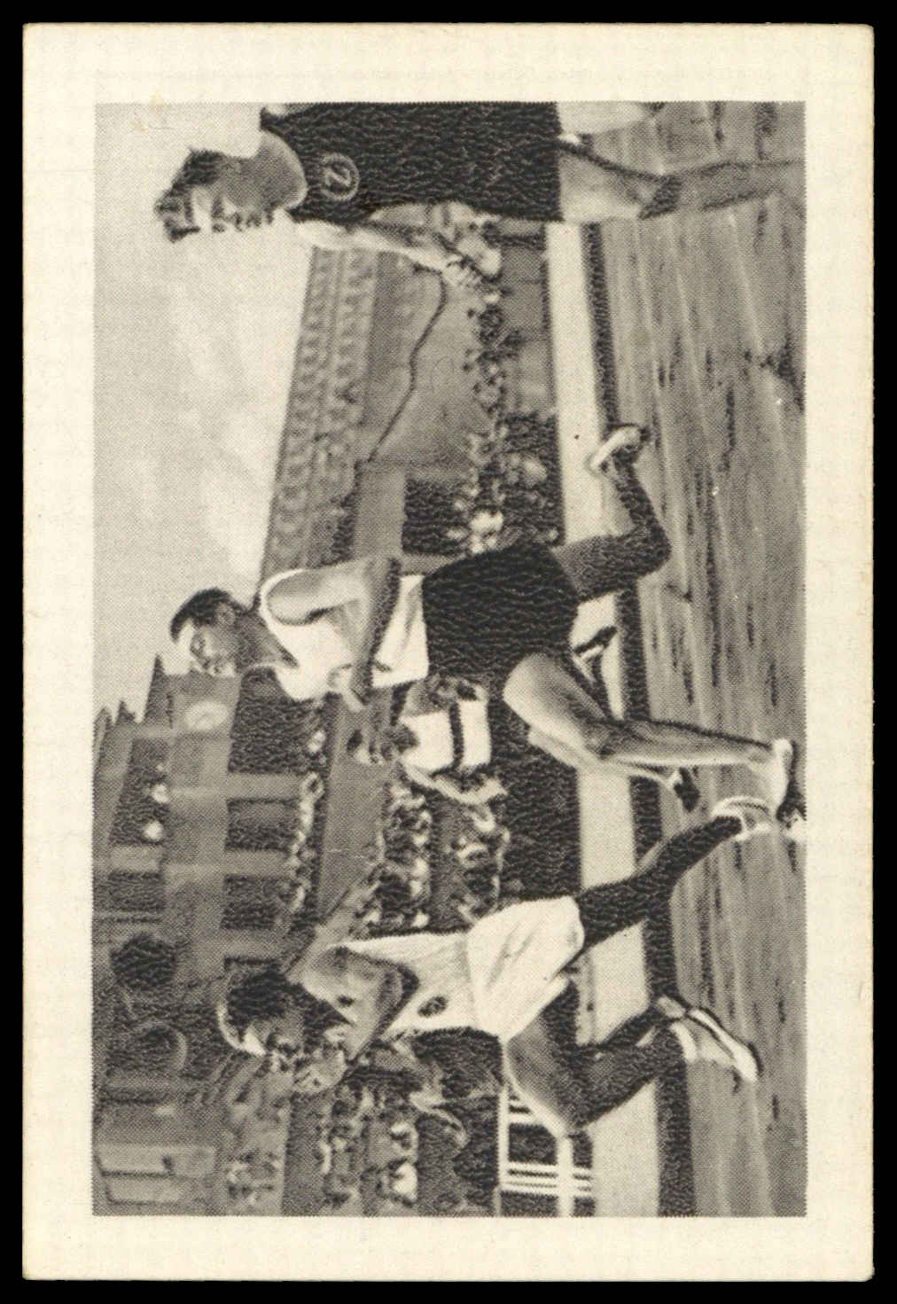 Bulgaria Zigarettenfabrik - 'Sport Photos' (1932) - 100m Klasse Bulgaria Zigarettenfabrik - 'Sport Photos' (1932) - 100m Klasse