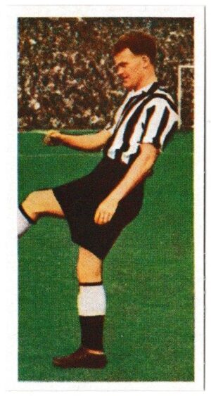 Cadet Sweets - 'Footballers (1959)' - Card #9 - Alf McMichael (Newcastle United)