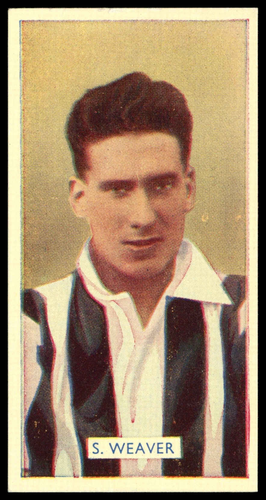 Carreras - 'Famous Footballers' (1936) - #9 - S. Weaver (Newcastle United) Carreras - 'Famous Footballers' (1936) - #9 - S. Weaver (Newcastle United)