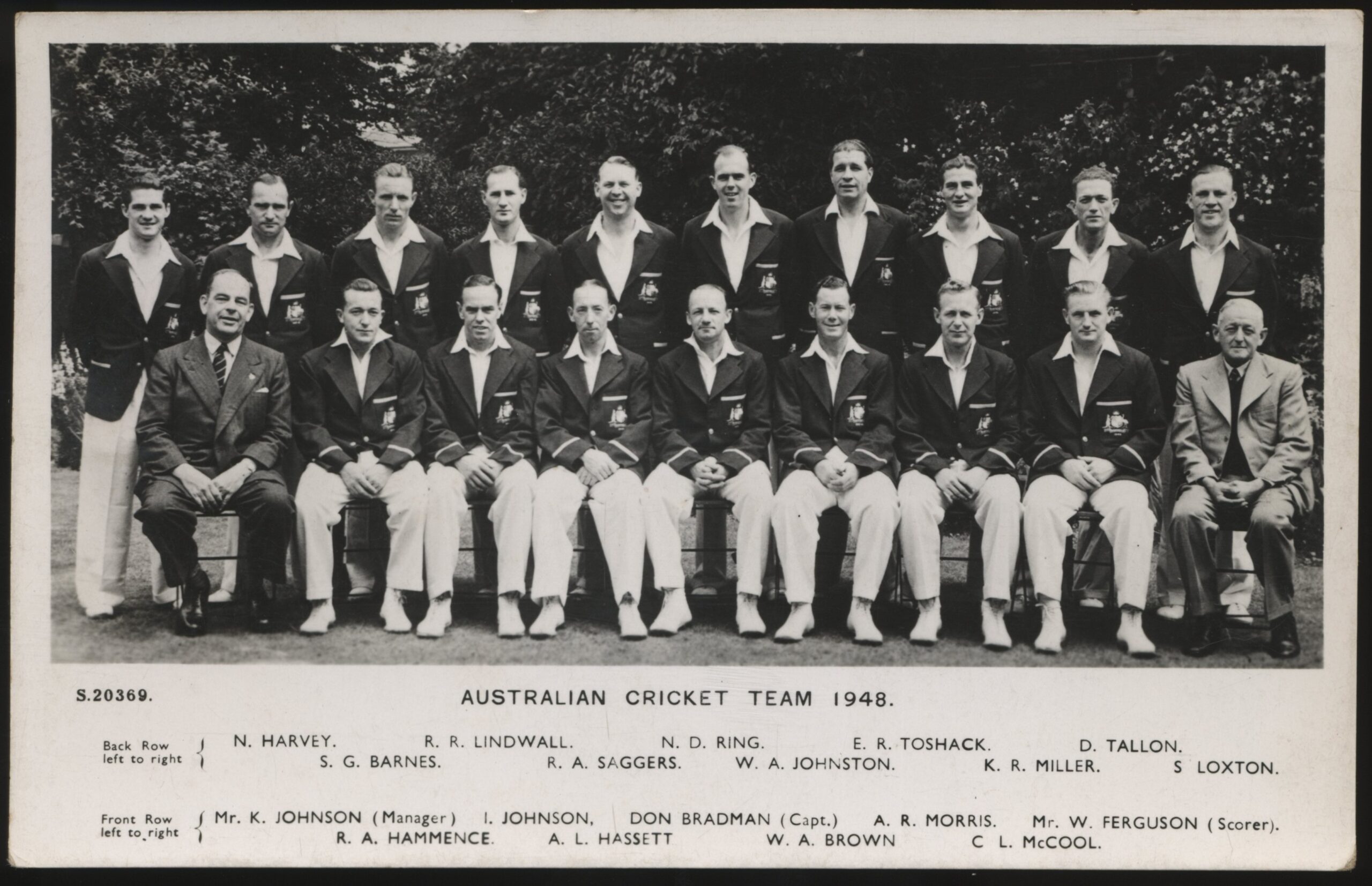 Bridge House - 'Australian Cricket Team Postcard' (1948) - S.20369 Unposted Bridge House - 'Australian Cricket Team Postcard' (1948) - S.20369 Unposted