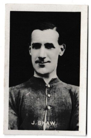 Champion - 'Famous Football Captains' (1922) - Card #5 - Joe Shaw (Arsenal)
