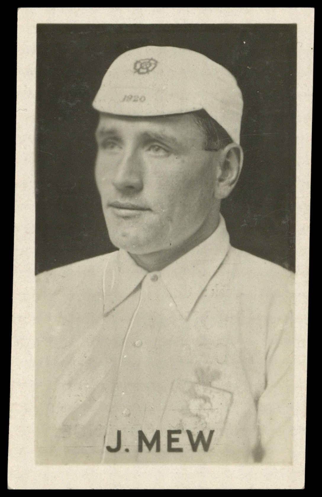 Amalgamated Press - 'Famous Footballers' (1923) - J. Mew (Manchester Utd) Amalgamated Press - 'Famous Footballers' (1923) - J. Mew (Manchester Utd)
