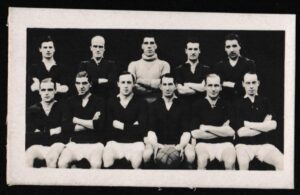 Chums - 'Football Teams - New Series' (1923) - Card #5 - The Arsenal