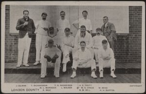 G. D&D - 'London County Cricket Team ft WG Grace 1904 v Leicestershire' (Undated) - Unused Cricket Postcard