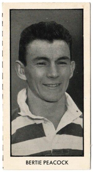 Thomson (D.C.) - 'World Cup Footballers (Rover)' (1958) - Card #10 - Bertie Peacock (Celtic)