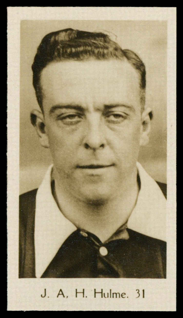 De Beukelaer - 'All Sports' #31 - J.A.H. Hulme (Arsenal) (1932) De Beukelaer - 'All Sports' #31 - J.A.H. Hulme (Arsenal) (1932)