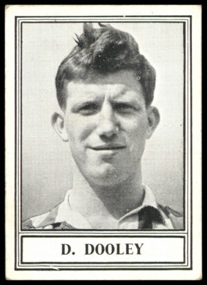 Devlin (Liam) - 'Famous Footballers New Series (1952)' (1952) - D. Dooley (Sheffield Wednesday) Devlin (Liam) - 'Famous Footballers New Series (1952)' (1952) - D. Dooley (Sheffield Wednesday)