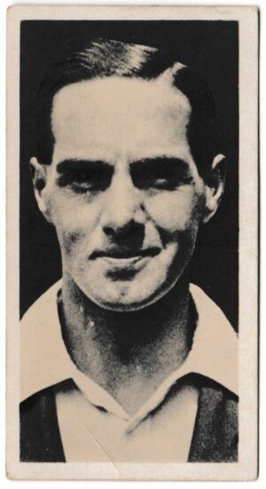 Drapkin & Co - 'Australian and English Cricketers' (1928) - Card #29 - H. Sutcliffe (Yorkshire) Drapkin & Co - 'Australian and English Cricketers' (1928) - Card #29 - H. Sutcliffe (Yorkshire)