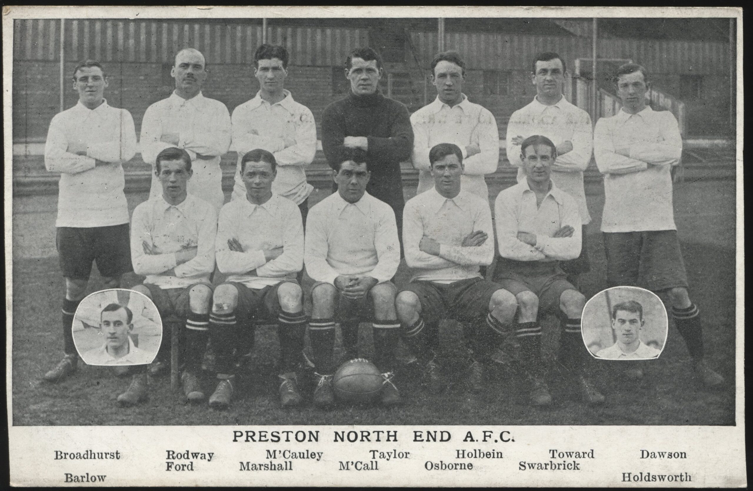 Real Photo - 'Preston North End (Trimmed)' (1914) - Unused Postcard Real Photo - 'Preston North End (Trimmed)' (1914) - Unused Postcard