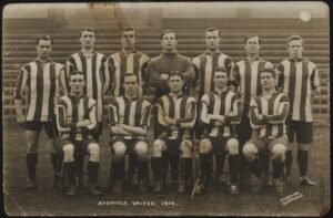 Real Photo - 'Sheffield United FC 1914 Team Photo (2 x Tears/Taped)' (1914) - Unused Postcard