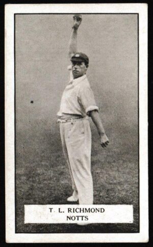 Gallaher - 'Famous Cricketers' (1926) - T.L. Richmond (Nottinghamshire) Gallaher - 'Famous Cricketers' (1926) - T.L. Richmond (Nottinghamshire)