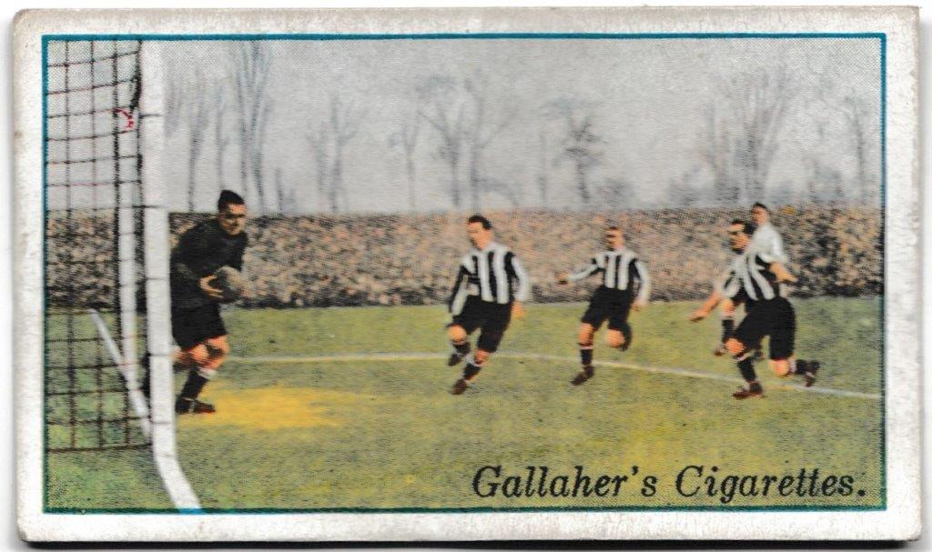 Gallaher - 'Footballers in Action' (1928) - Corinthians v Newcastle United Gallaher - 'Footballers in Action' (1928) - Corinthians v Newcastle United