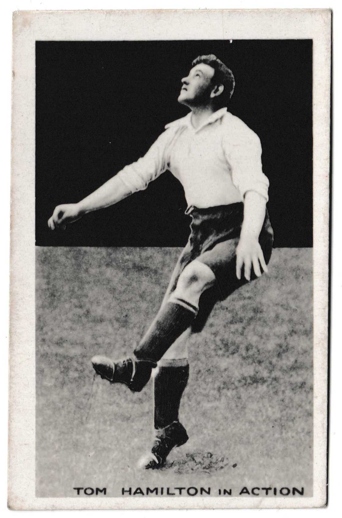 Gem - 'Special Action Photo' (1922) - Card #13 - Tom Hamilton (Preston North End) Gem - 'Special Action Photo' (1922) - Card #13 - Tom Hamilton (Preston North End)