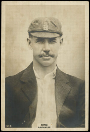 Phillips (Godfrey) - King (Leicester) -  'Cricketers Cabinet Card'  - (1924)