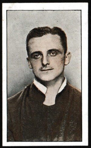 Phillips (Godfrey) - 'Famous Cricketers' (1926) - G.G. Macauley (Yorkshire) Phillips (Godfrey) - 'Famous Cricketers' (1926) - G.G. Macauley (Yorkshire)