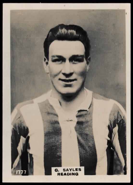 Phillips (Godfrey) - 'Pinnace Footballers (Large) Card #1777 - G. Sayles (Reading) Phillips (Godfrey) - 'Pinnace Footballers (Large) Card #1777 - G. Sayles (Reading)