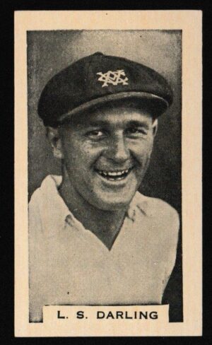 Phillips (Godfrey) - 'Test Cricketers 1932-1933' (1932) - Card #29 (BDV) - L.S. Darling (Victoria)