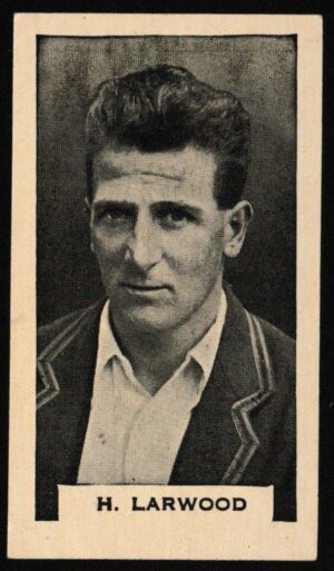 Phillips (Godfrey) - 'Test Cricketers 1932-1933' (1932) - Card #8 (BDV) - H. Larwood (Nottinghamshire)