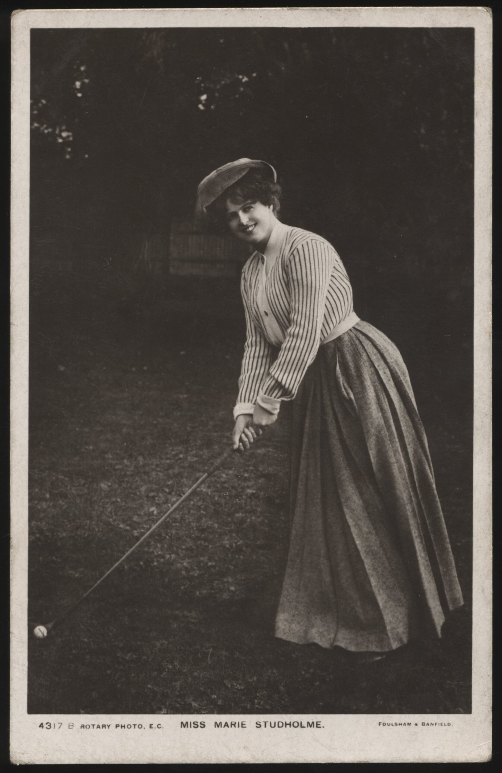 Rotary - 'Miss Marie Studholme Vintage Golf Postcard #4317B' (C1900's) - Unposted Rotary - 'Miss Marie Studholme Vintage Golf Postcard #4317B' (C1900's) - Unposted