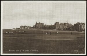 Valentine's - 'Swilcan Burn & 1st Greeb St.Andrews' (Undated) - Unused Postcard Valentine's - 'Swilcan Burn & 1st Greeb St.Andrews' (Undated) - Unused Postcard