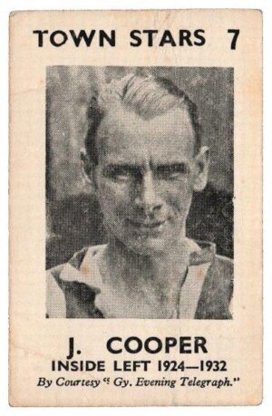 Grimsby Evening Telegraph - 'Town Stars' (1952) - J. Cooper (Inside Left 1924-1932) Grimsby Evening Telegraph - 'Town Stars' (1952) - J. Cooper (Inside Left 1924-1932)
