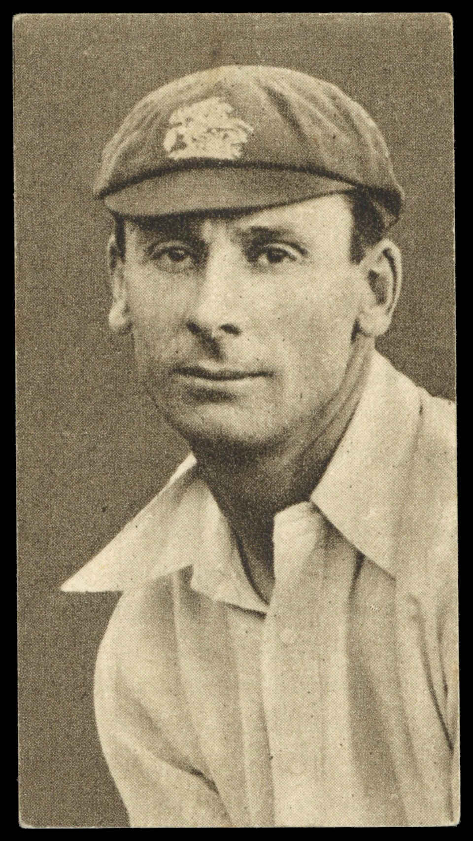 Hill (R&J) - 'Famous Cricketers' (1923) - J.B. Hobbs (Surrey) Hill (R&J) - 'Famous Cricketers' (1923) - J.B. Hobbs (Surrey)