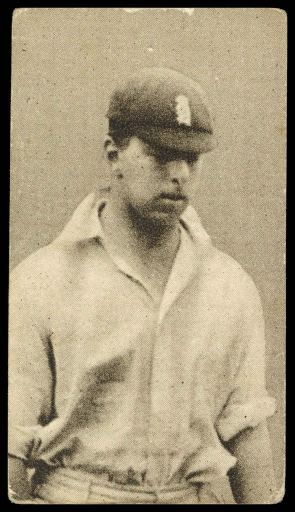 Hill (R&J) - 'Famous Cricketers' (1923) - Hon. L.H. Tennyson (Hampshire) Hill (R&J) - 'Famous Cricketers' (1923) - Hon. L.H. Tennyson (Hampshire)