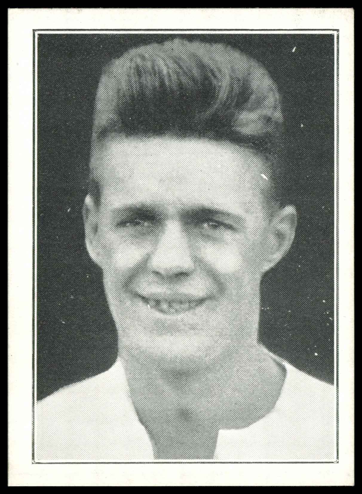 Hill (R&J) - 'Popular Footballers 1934-5 (Series B)' (1934) - S. Crooks (Derby County) Hill (R&J) - 'Popular Footballers 1934-5 (Series B)' (1934) - S. Crooks (Derby County)