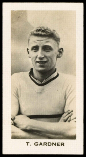 Sinclair - 'English & Scottish Football Stars' (1935) - T. Gardner (Aston Villa)