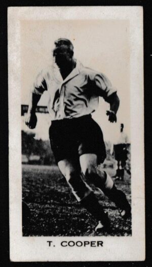 Sinclair - 'English & Scottish Football Stars' (1935) - T. Cooper (Liverpool)