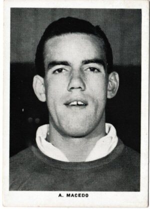 Leaf - 'Footballers - Portraits' (1961) - A. Macedo (Fulham)