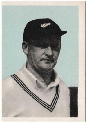 Master Vending - 'Cricketer Series' (1958) - Card #6 - Trevor Meale (Wellington)