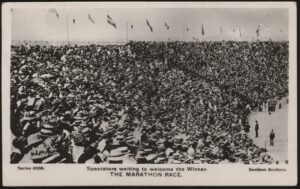 Davidson Bros - 'Spectators Awaiting the Winner London Olympics Marathon' (1908) - Postmarked 1908
